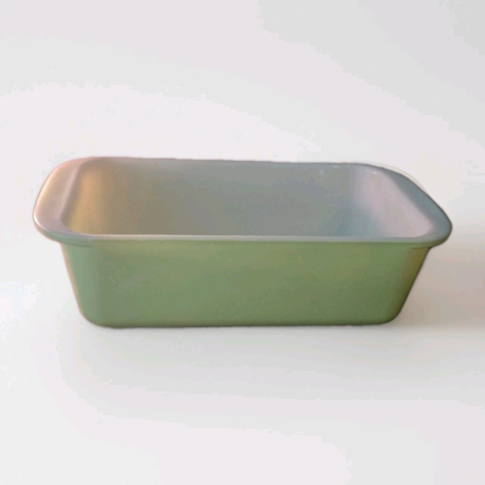 Vintage Pyrex 213 Lime Green 1.5 Qt Loaf Pan Opalware MCM USA